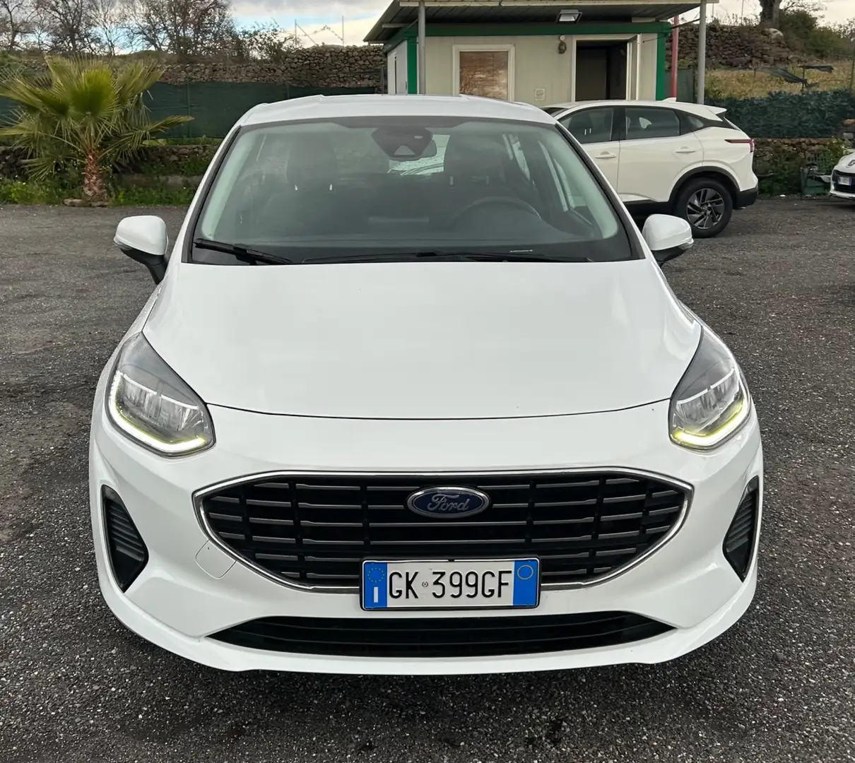 Ford Fiesta 1.0 Ecoboost Hybrid 125 CV 5 porte Titanium Bianco - 2