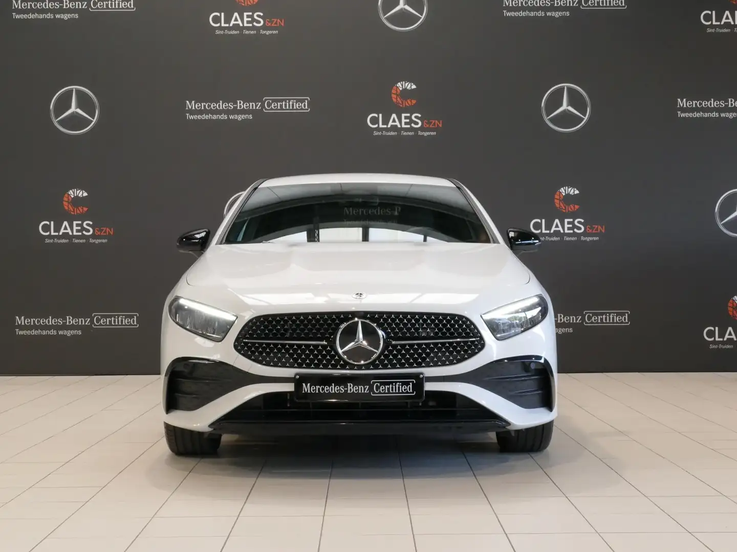 Mercedes-Benz A 250 250e Berline AMG Line DOS 7879 Weiß - 2