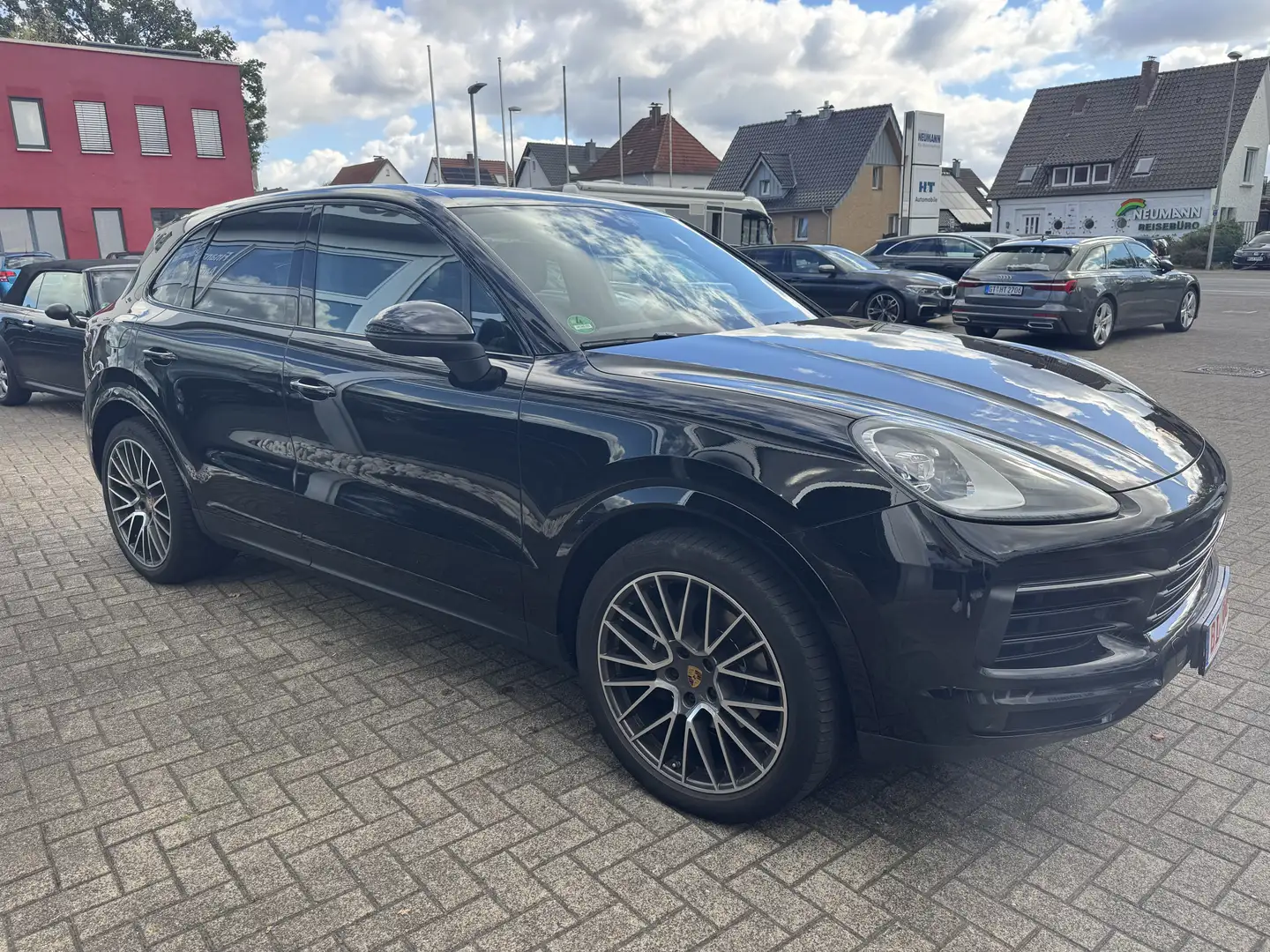 Porsche Cayenne PDLS HuD Pano Luft BOSE Schwarz - 2