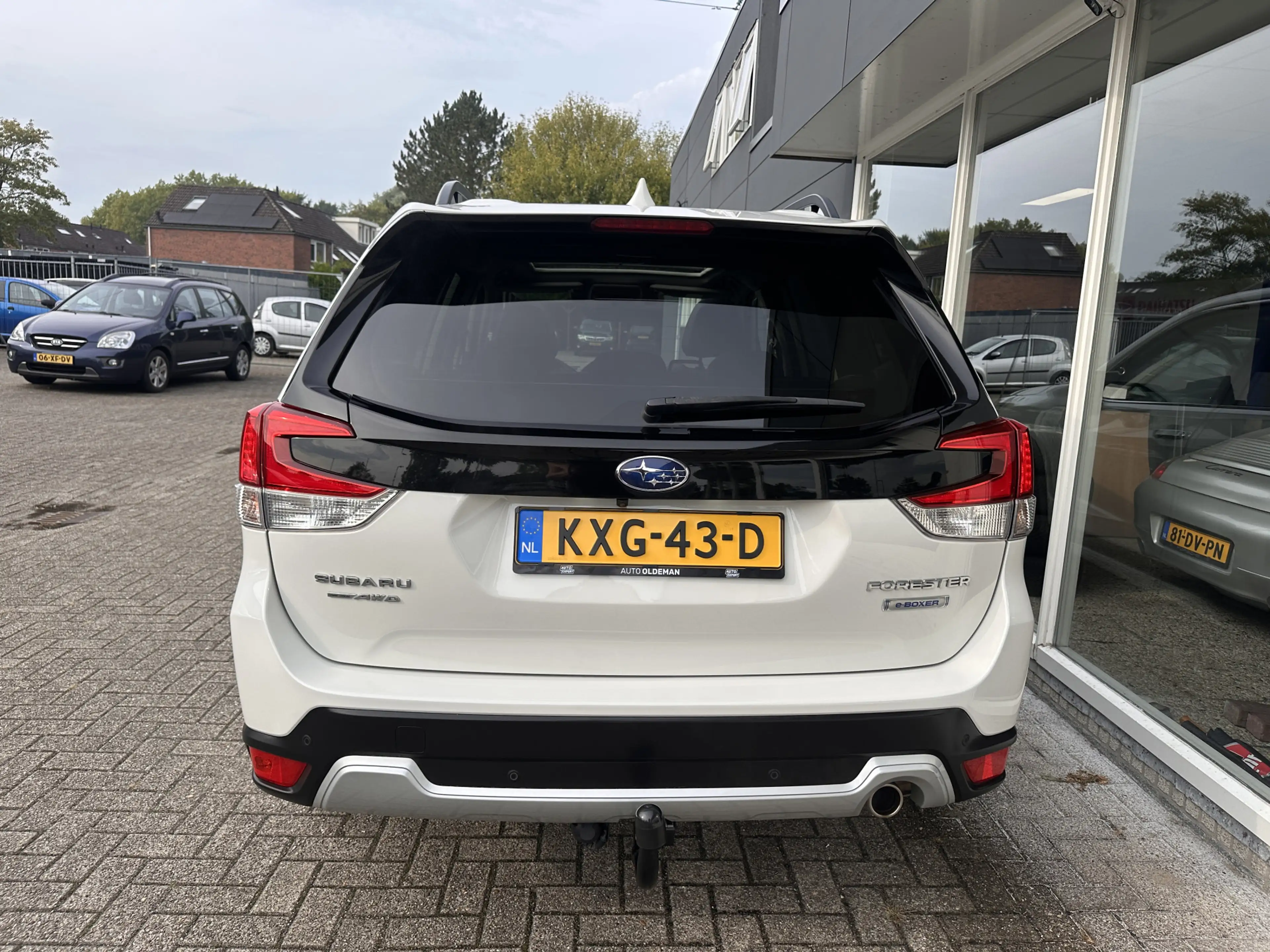 Subaru Forester 2.0i e-BOXER First Edition LEDER,TREKHAAK,CARPLAY — photo 5