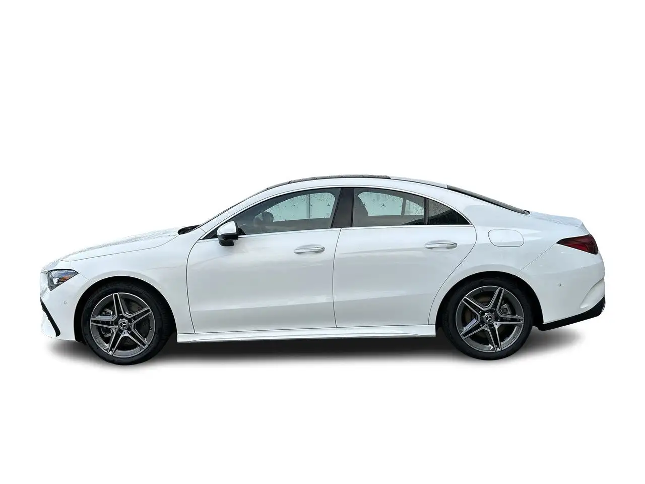 Mercedes-Benz CLA снимка Mercedes-Benz CLA