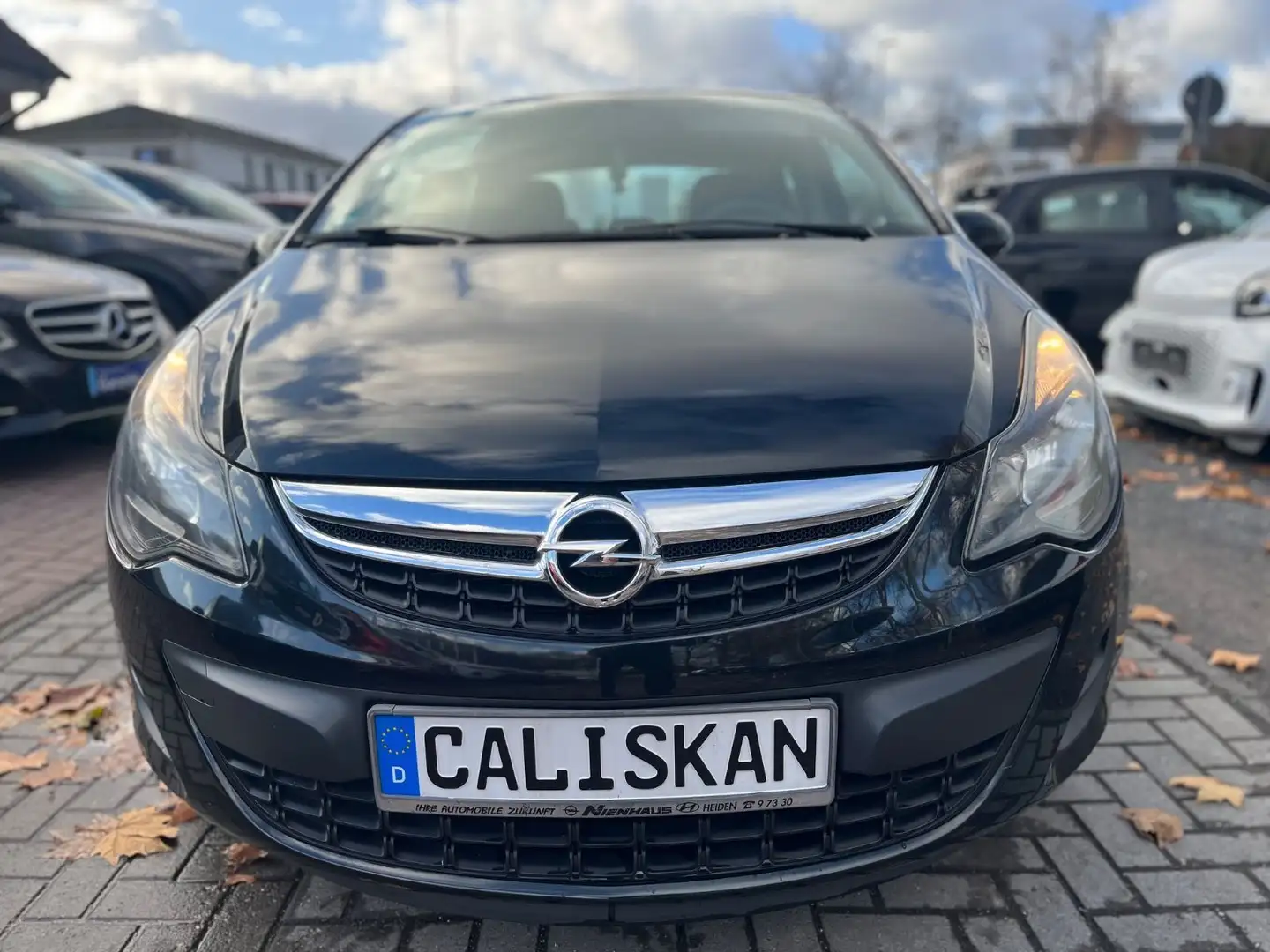 Opel Corsa D Active°2-Hand°Allwetterreifen°TÜV 3/27 Schwarz - 1
