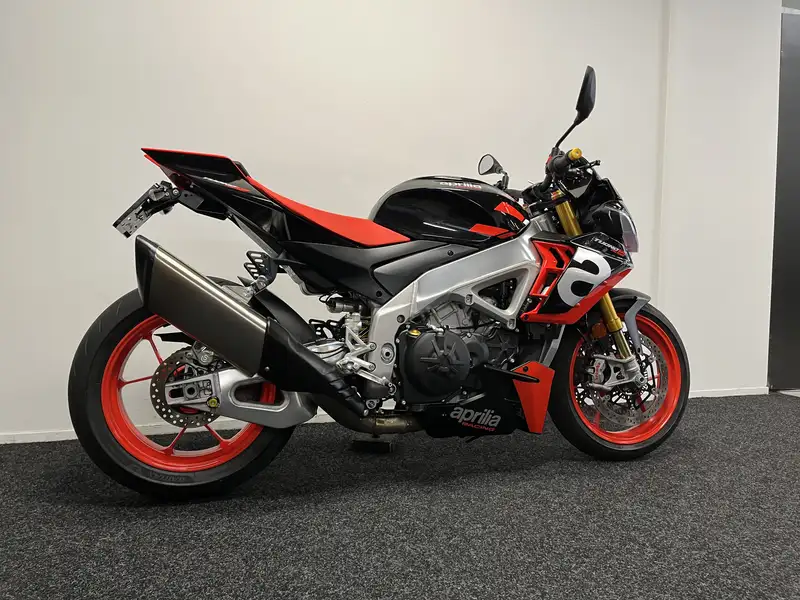 Aprilia Tuono - foto 5