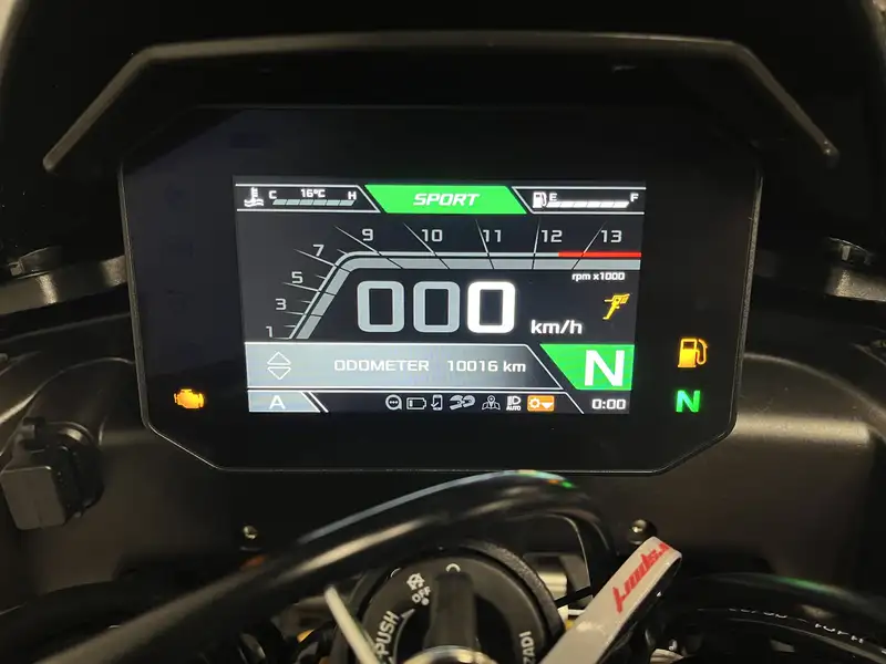 Aprilia Tuono - foto 2