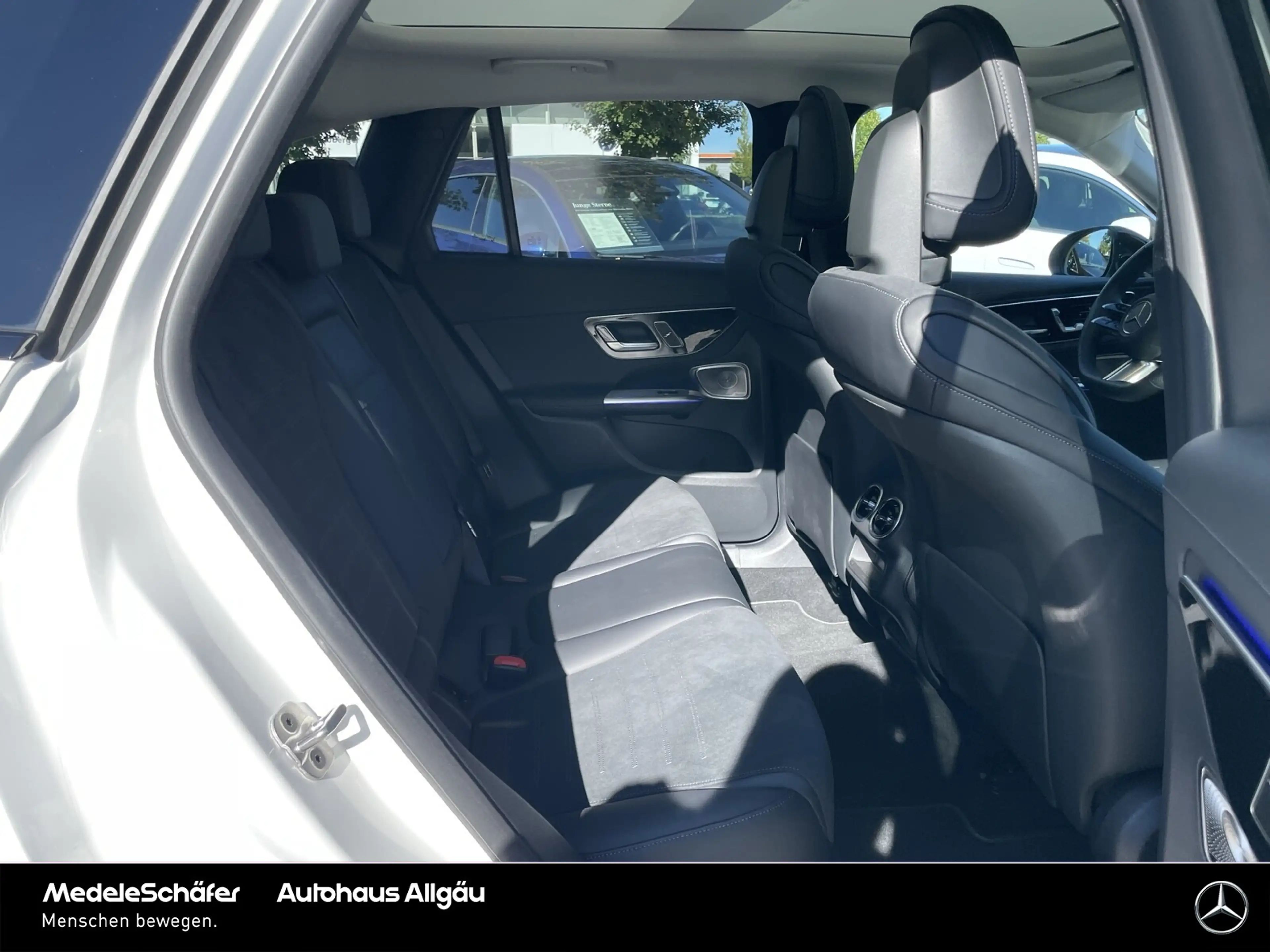 Mercedes-Benz GLC 200 GLC 200 4M AMG Night AHK Burmester Pano Distronic — photo 10