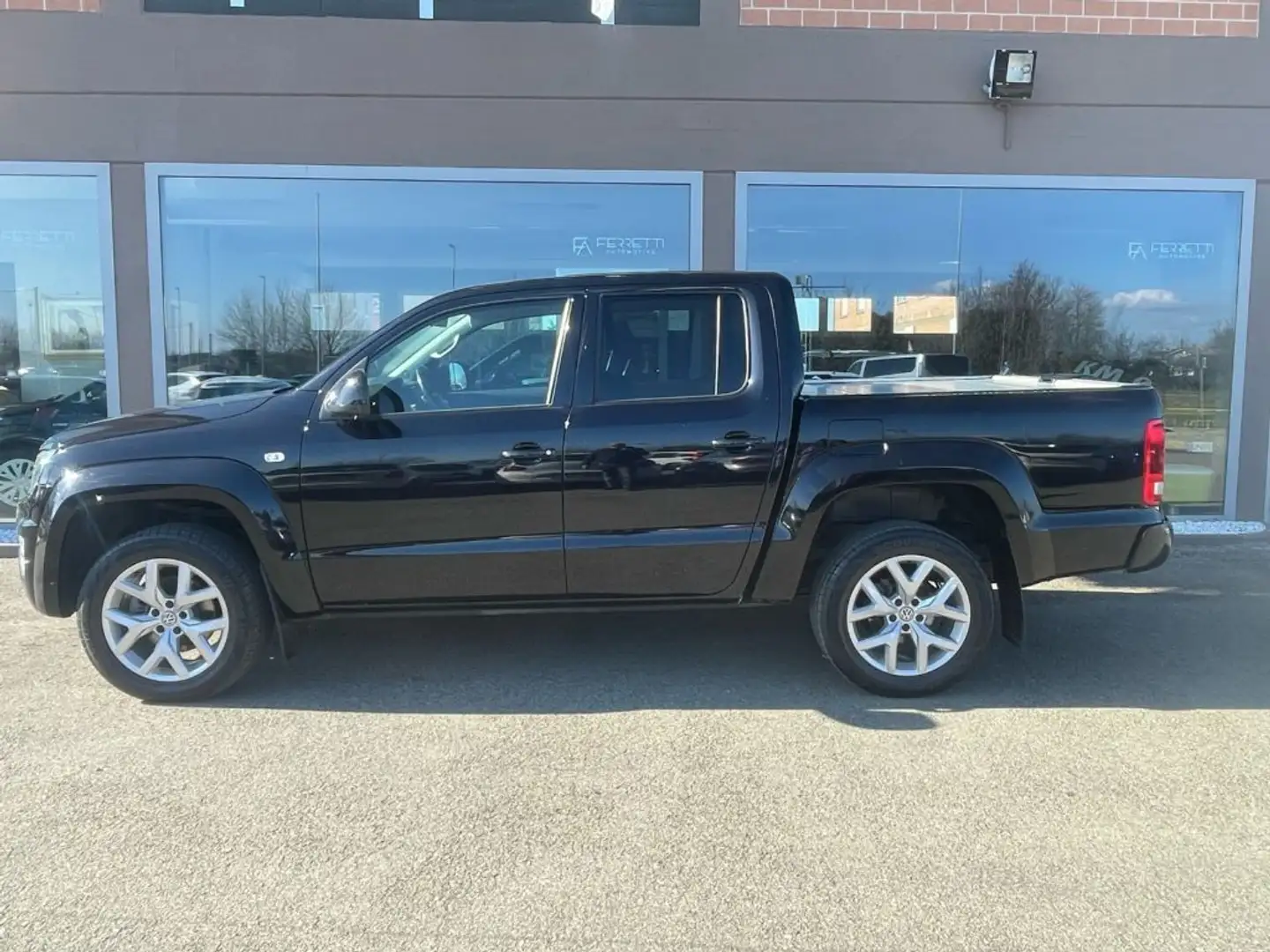 Volkswagen Amarok 3.0 V6 TDI 4MOTION BMT DC Highline Fekete - 1