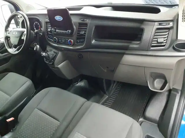 Ford Transit view 9