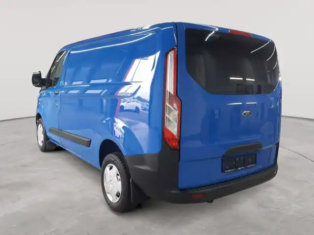 Ford Transit view 5