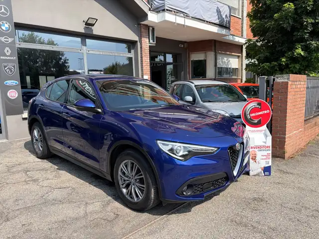 Alfa Romeo Stelvio view 2