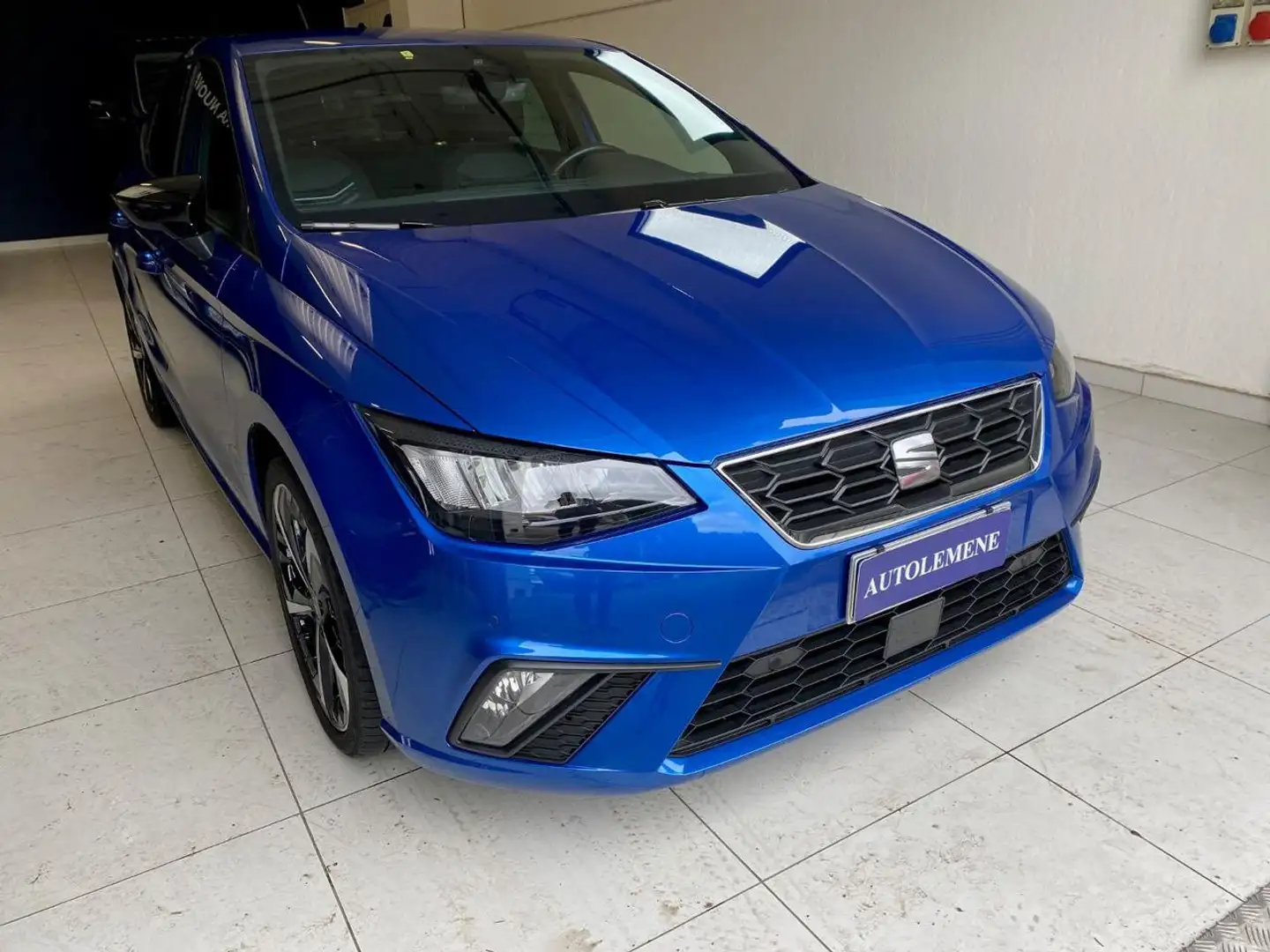 SEAT Ibiza 1.0 MPI 5 porte FR PER NEOPATENTATI Blu/Azzurro - 1