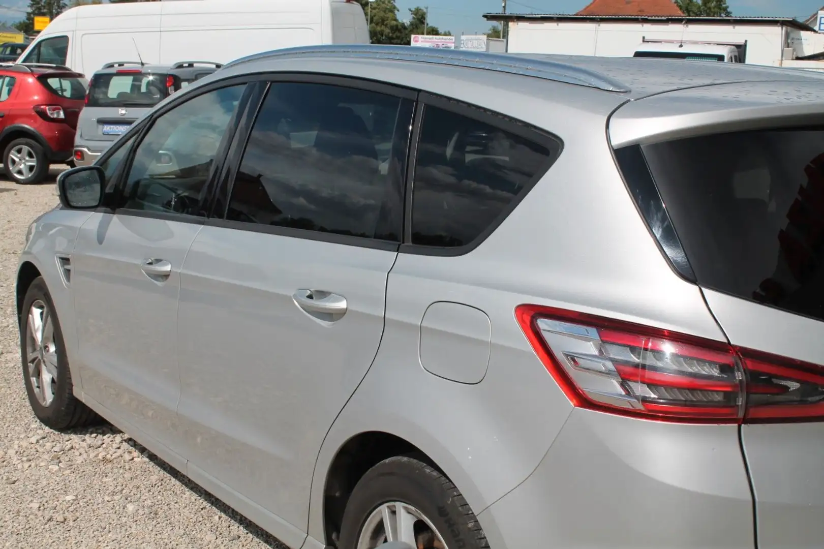 Ford S-Max S-MAX Business/Navi/ 7 Sitze/ Ezüst - 2