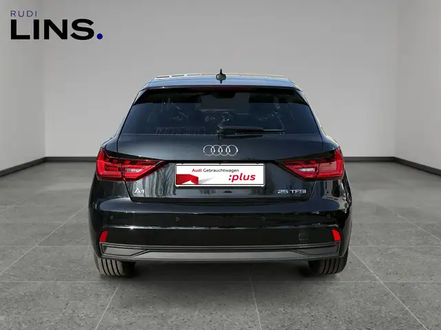 Audi A1 view 7