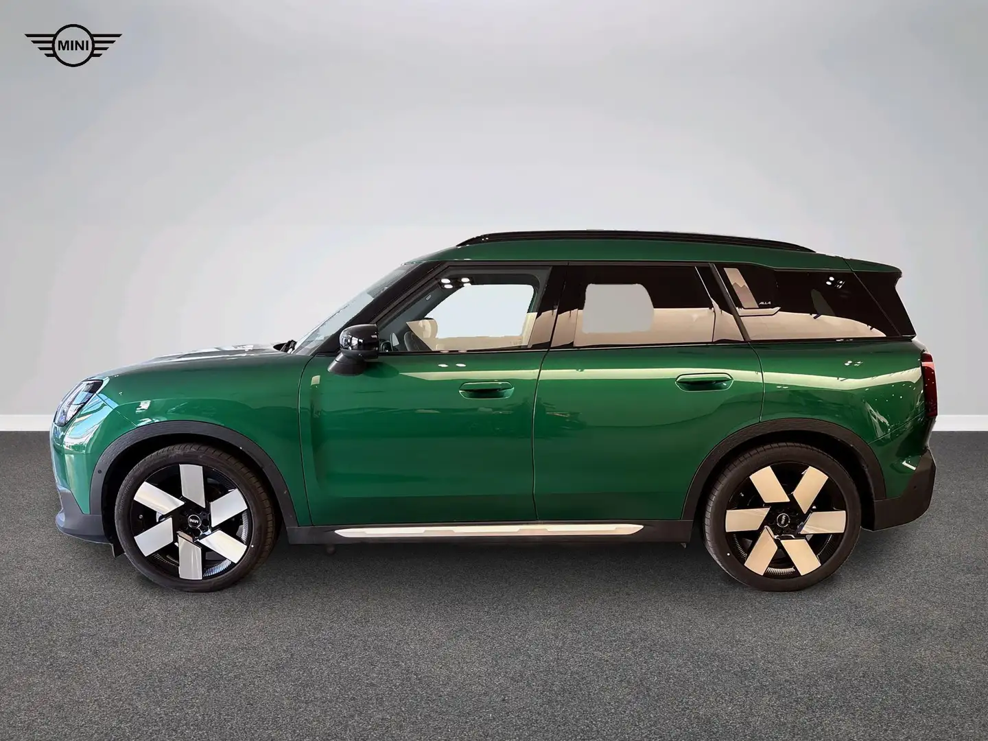 MINI Countryman SE All4 Favoured Vert - 2