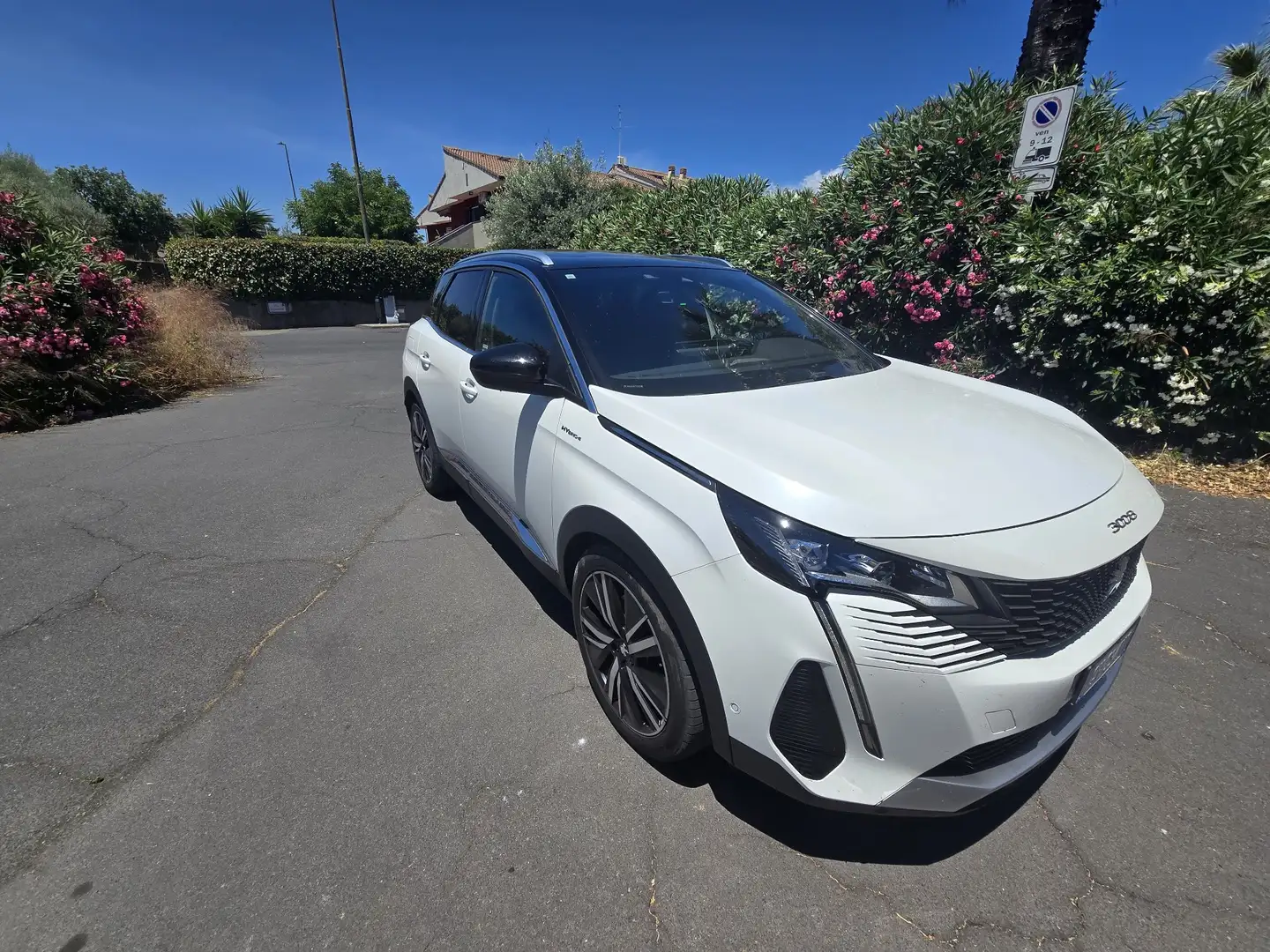 Peugeot 3008 1.6 hybrid4 phev GT 300cv e-eat8 - 1