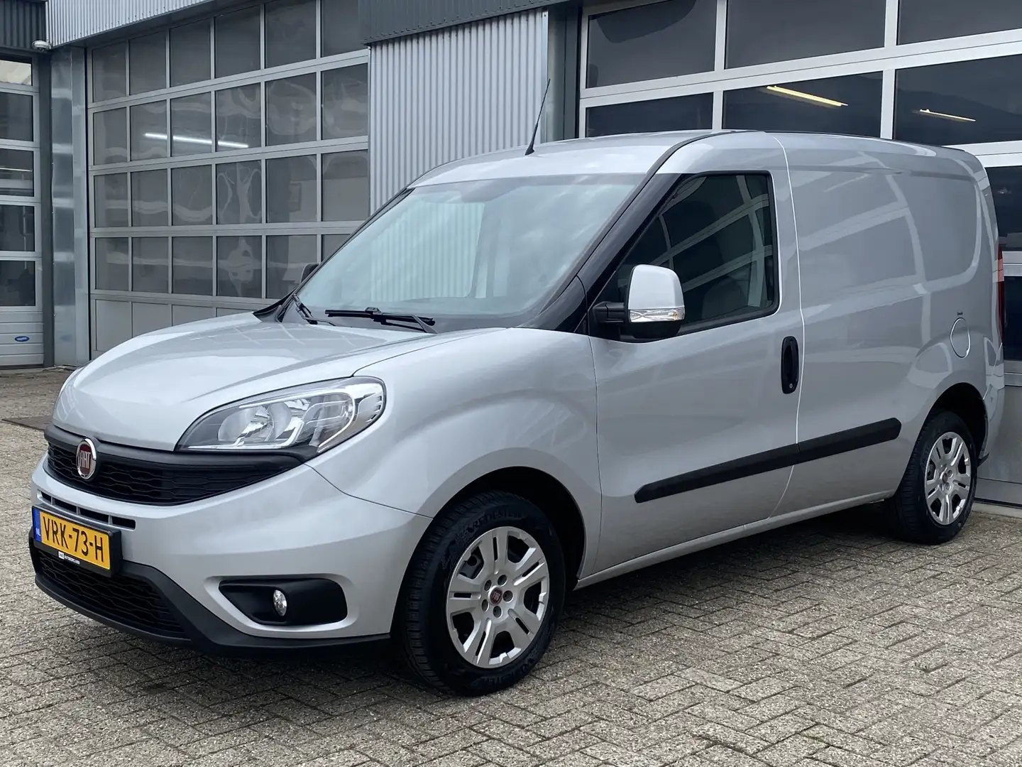 Fiat Doblo Cargo 1.3 MJ L1H1 SX 20x op voorraad Btw en Bpm vr Zilver - 2