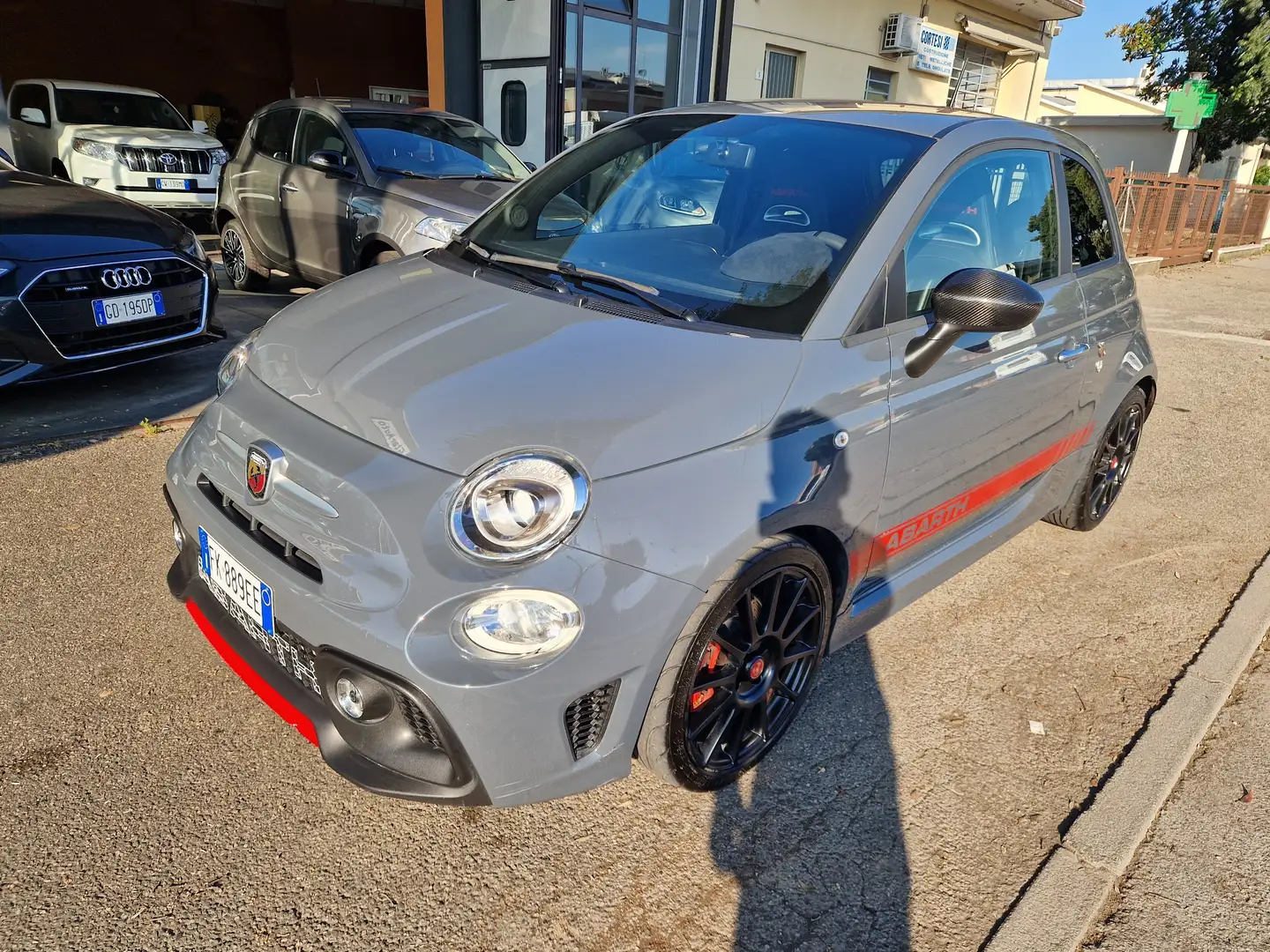 Abarth 695 695 1.4 16v TURISMO YAMAHA Gris - 2