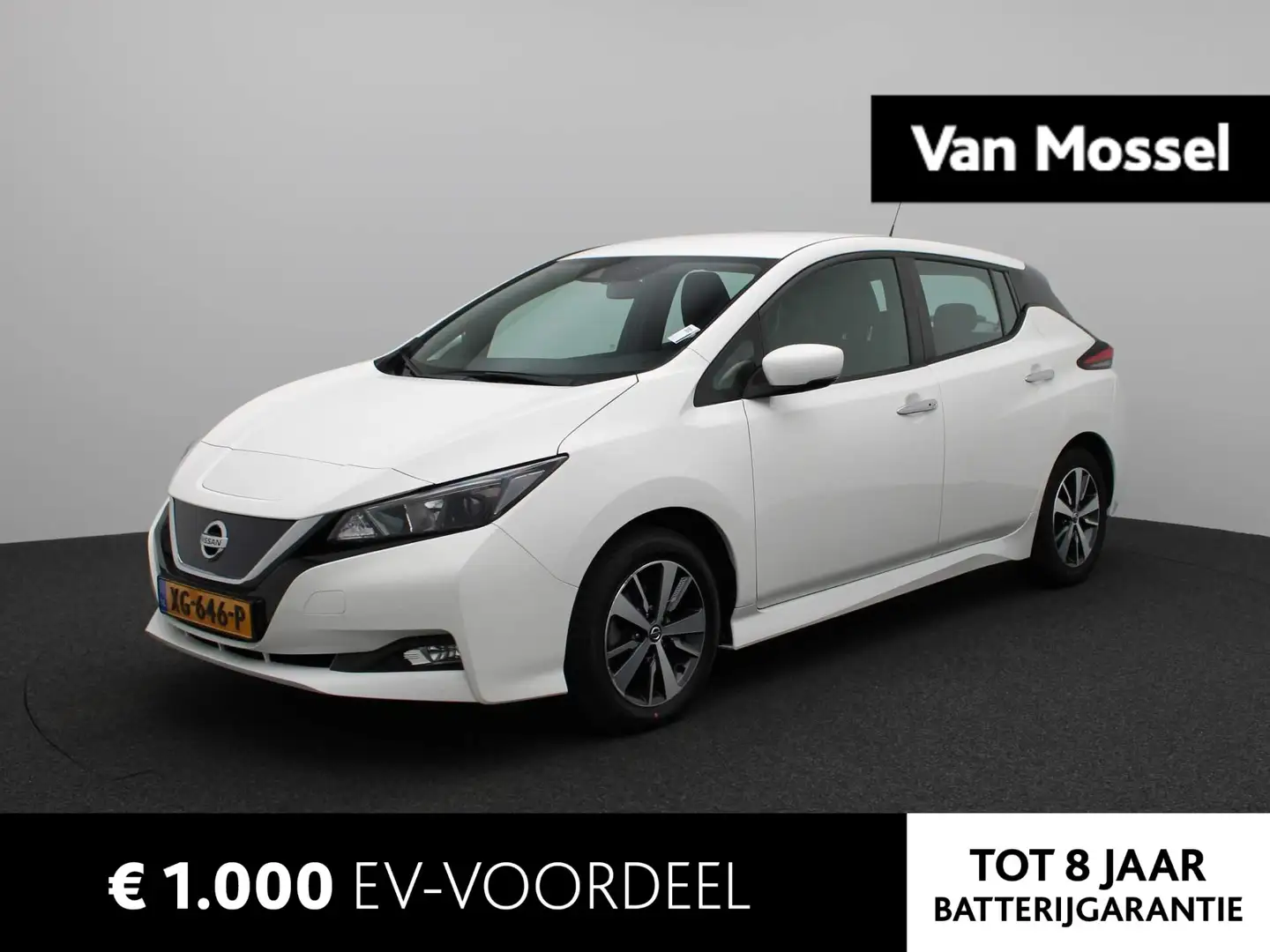 Nissan Leaf Acenta 40 kWh | Navigatie | Achteruitrijcamera | A Wit - 1