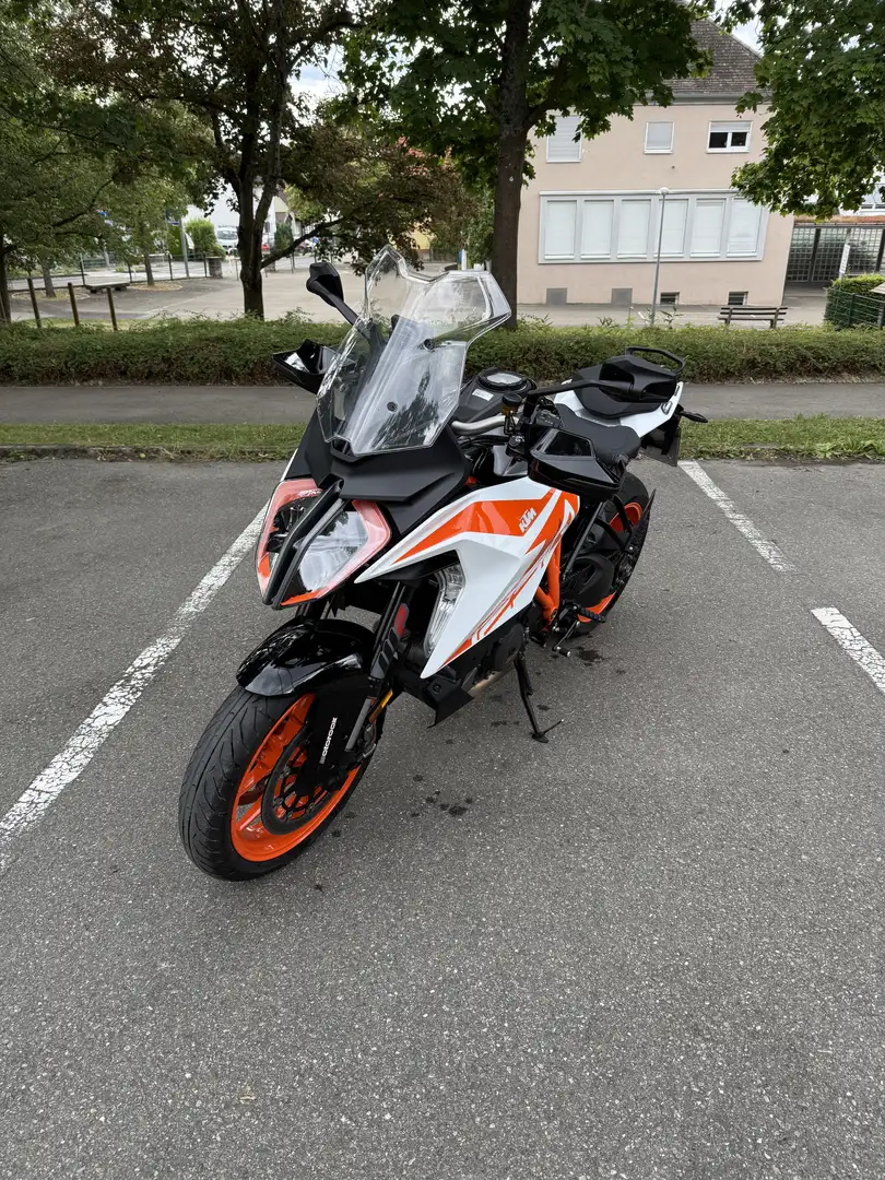 KTM 1290 Super Duke GT - 2