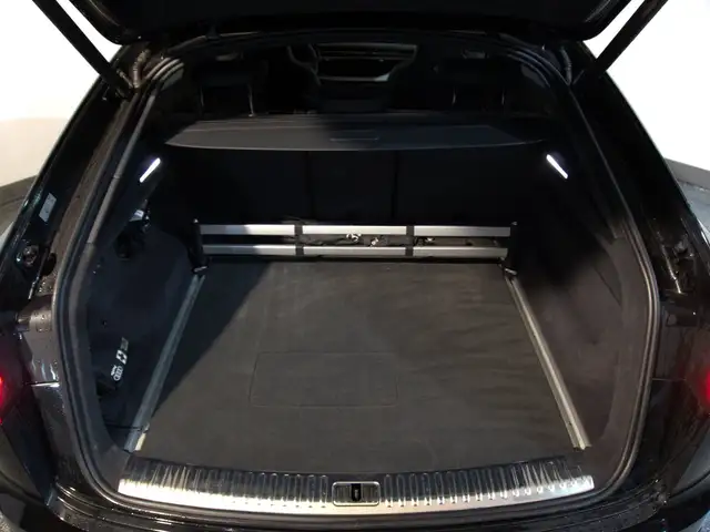 Audi Q8 55 TFSI e quattro Ansicht 16