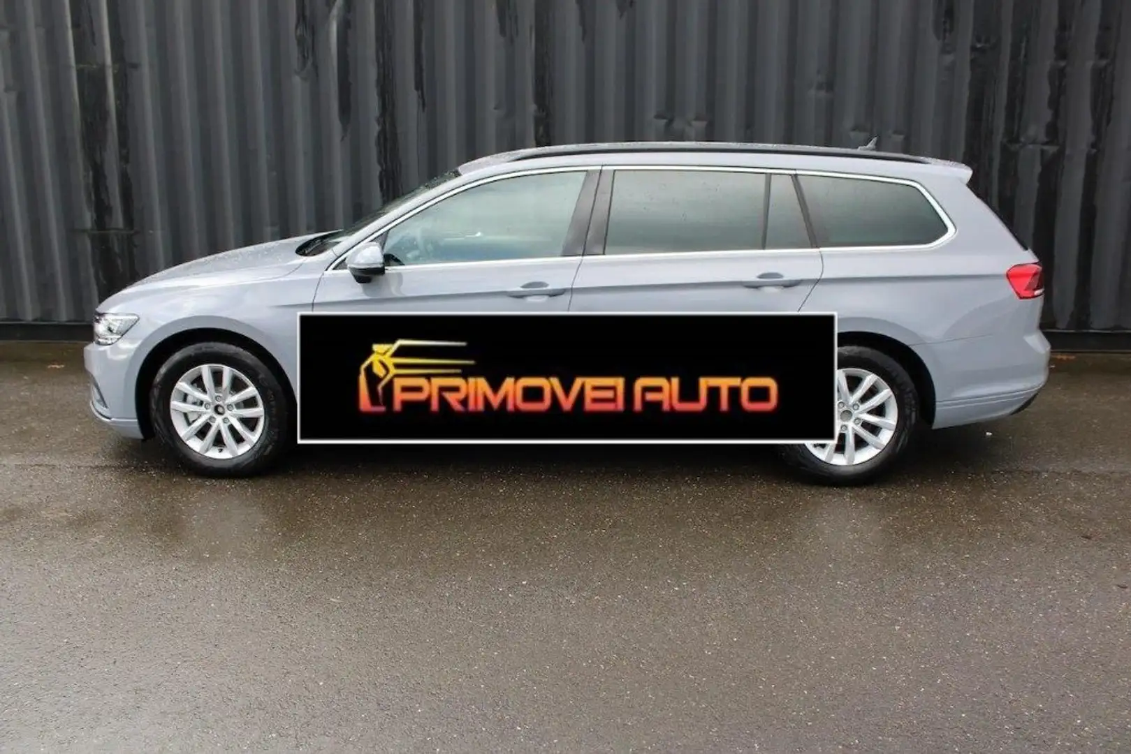 Volkswagen Passat Variant 1.5 TSI ACT DSG Style Bianco - 2