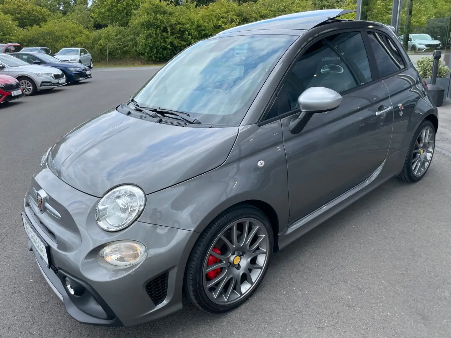 Abarth 500 595 Turismo 17" Vollleder Akra. Beats Xenon Navi Šedá - 1