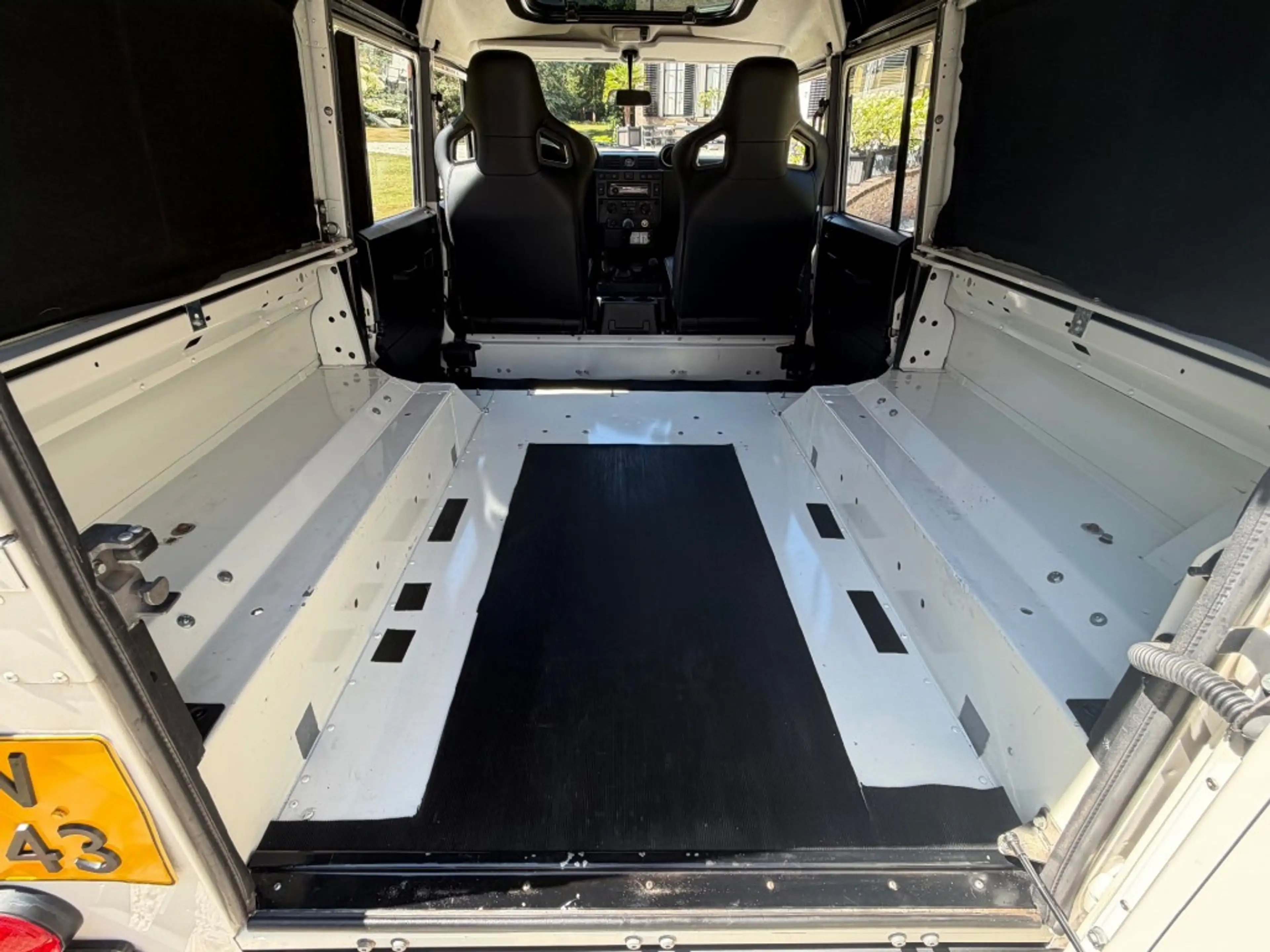 Land Rover Defender 2.4 Puma TD HT 110 S GRIJS KENTEKEN NL-auto #NIEUW — photo 25