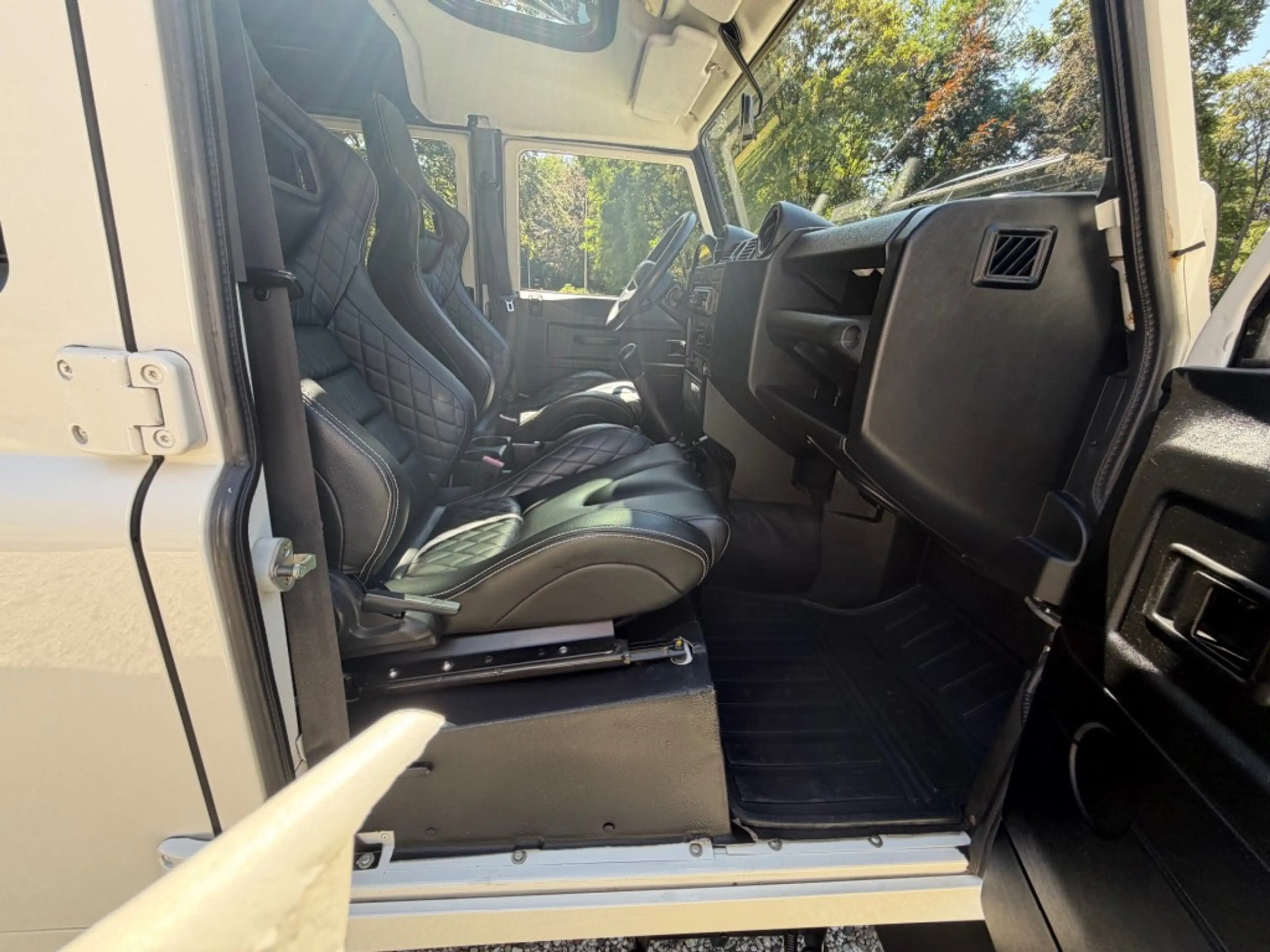 Land Rover Defender 2.4 Puma TD HT 110 S GRIJS KENTEKEN NL-auto #NIEUW — photo 12