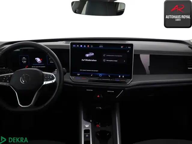 Volkswagen Passat view 9