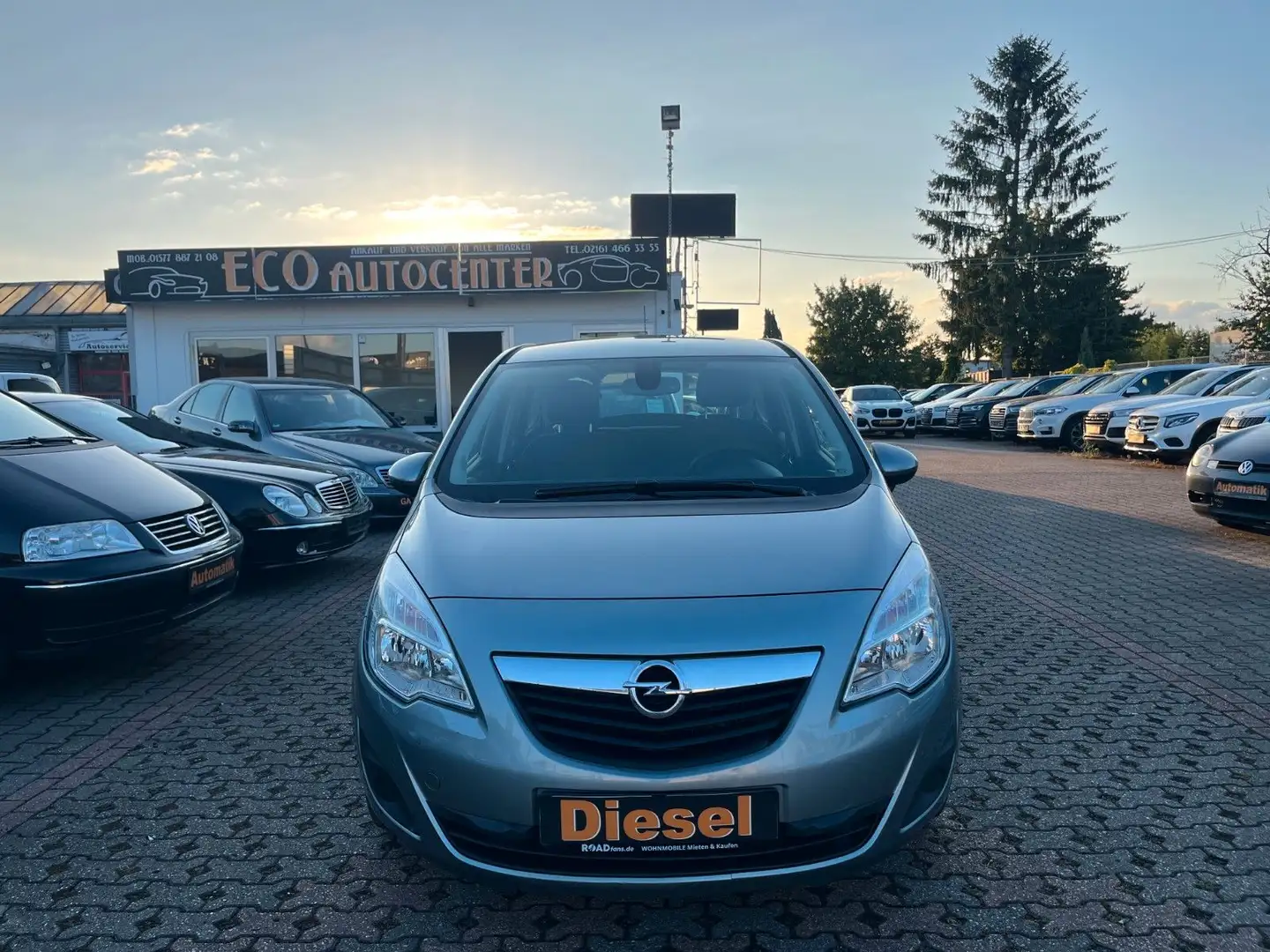 Opel Meriva B Edition Automatik + Diesel Plateado - 2