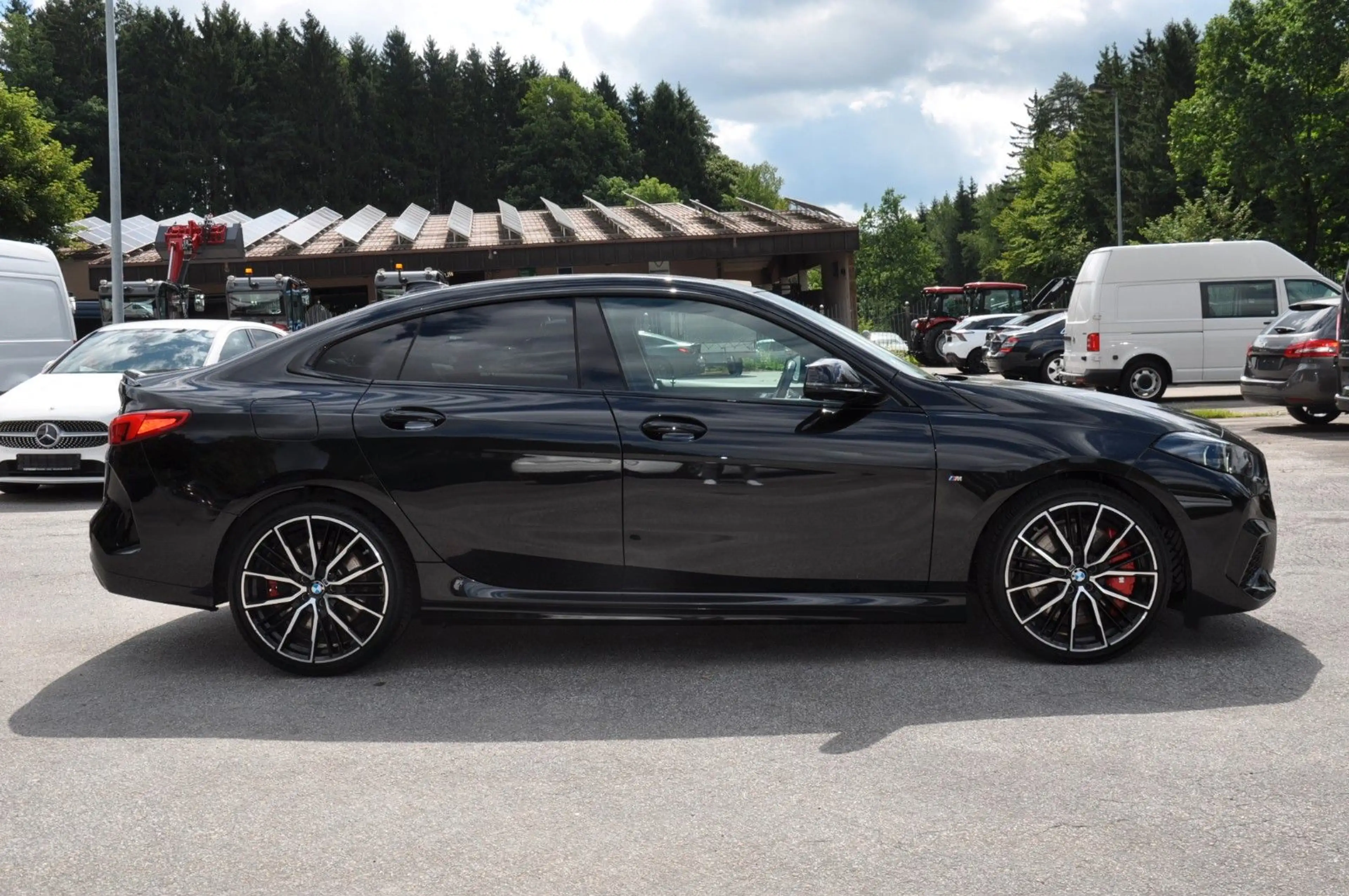 BMW 235 i xDrive Gran Coupe *LED*Navi* — photo 5