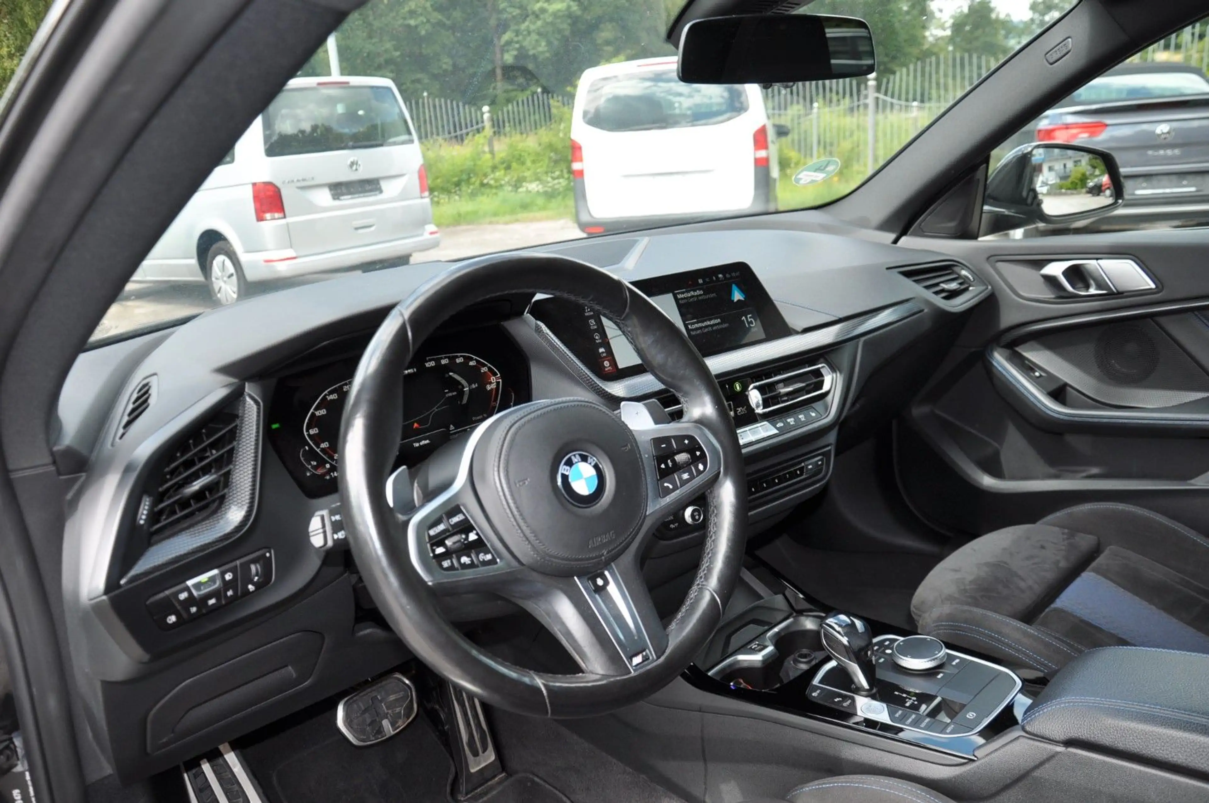 BMW 235 i xDrive Gran Coupe *LED*Navi* — photo 9