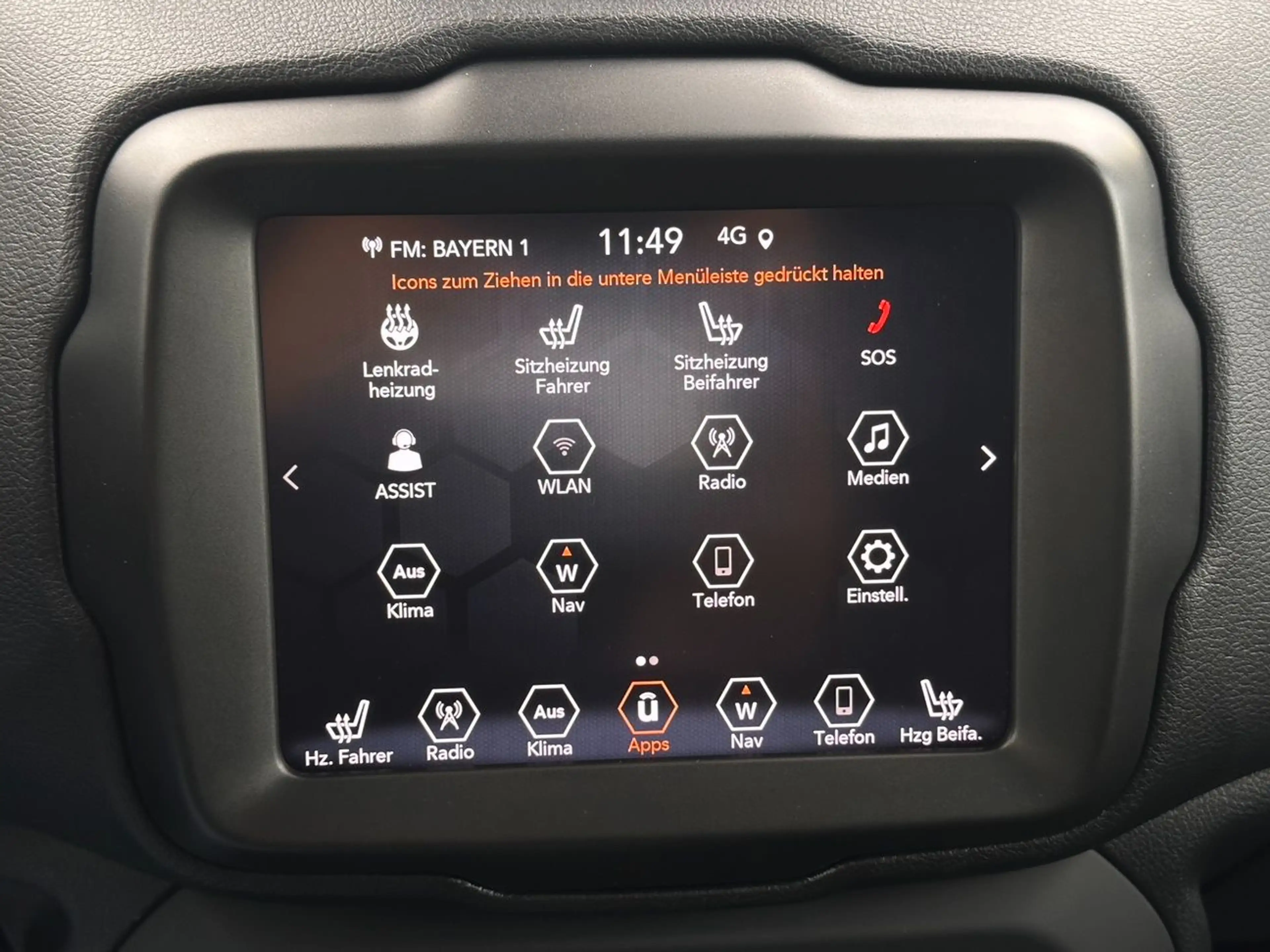 Jeep Renegade 1.3 T-GDI S *Pano*Kamera*beh.Lenk*Navi* — photo 21