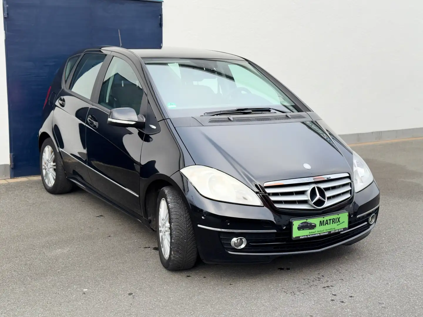 Mercedes-Benz A 180 A 180 (169.032) AUTOMATIK Schwarz - 2