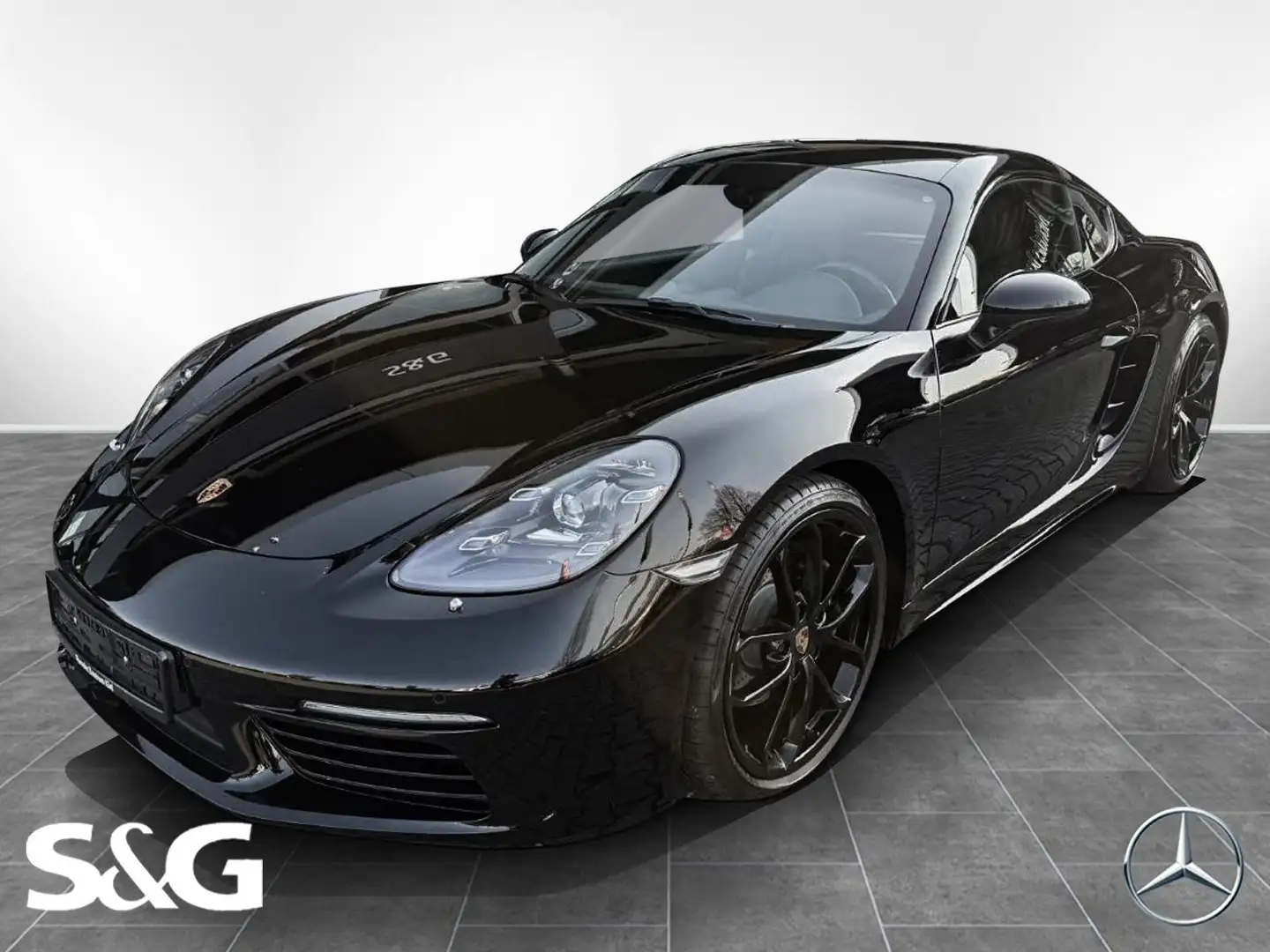 Porsche Cayman 718 Negro - 1