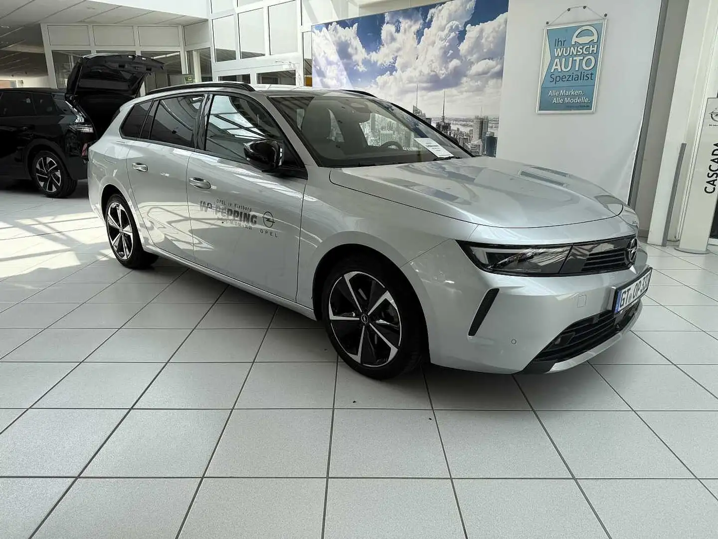 Opel Astra Sports Tourer Diesel 1.5 Autom. Business Elegance Silber - 2