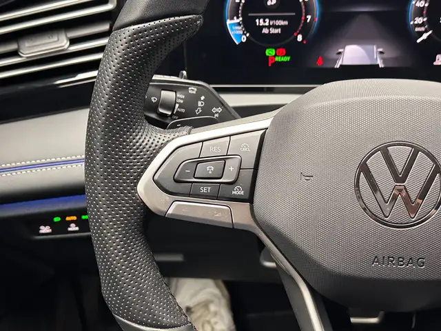 Volkswagen Tiguan view 18