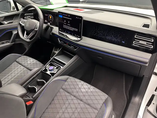 Volkswagen Tiguan view 11