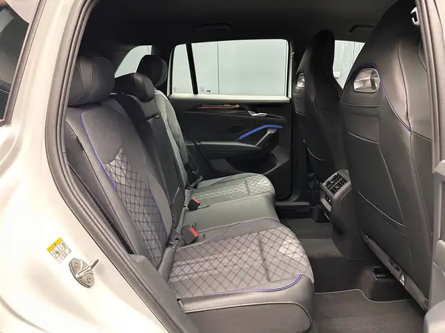 Volkswagen Tiguan view 29
