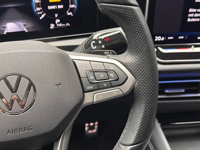 Volkswagen Tiguan view 19