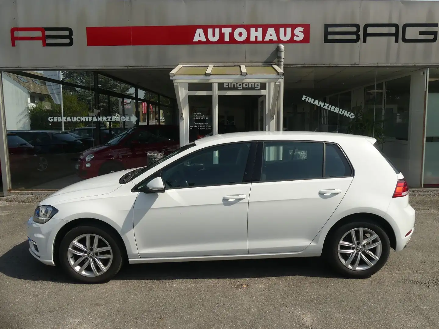 Volkswagen Golf 1.6 TDI BMT Comfortline Blanc - 1