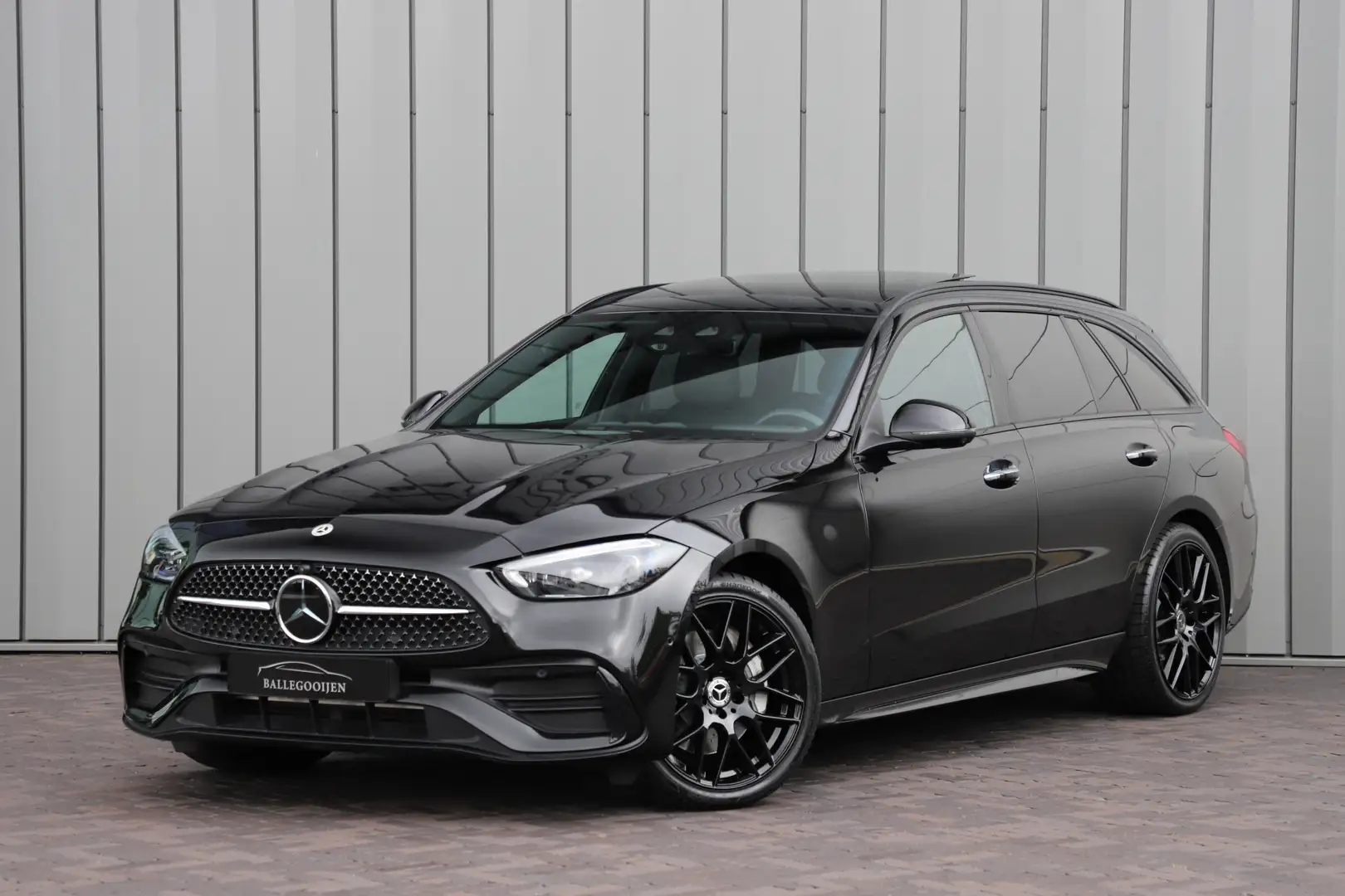 Mercedes-Benz C 300 Estate de AMG 4-Matic Aut9 | Head-up | Keyles-go | Zwart - 1
