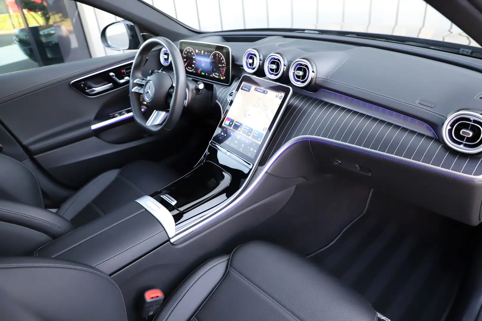 Mercedes-Benz C 300 Estate de AMG 4-Matic Aut9 | Head-up | Keyles-go | Zwart - 2