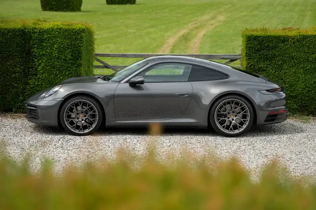Porsche 992 view 4