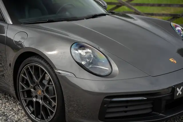 Porsche 992 view 15