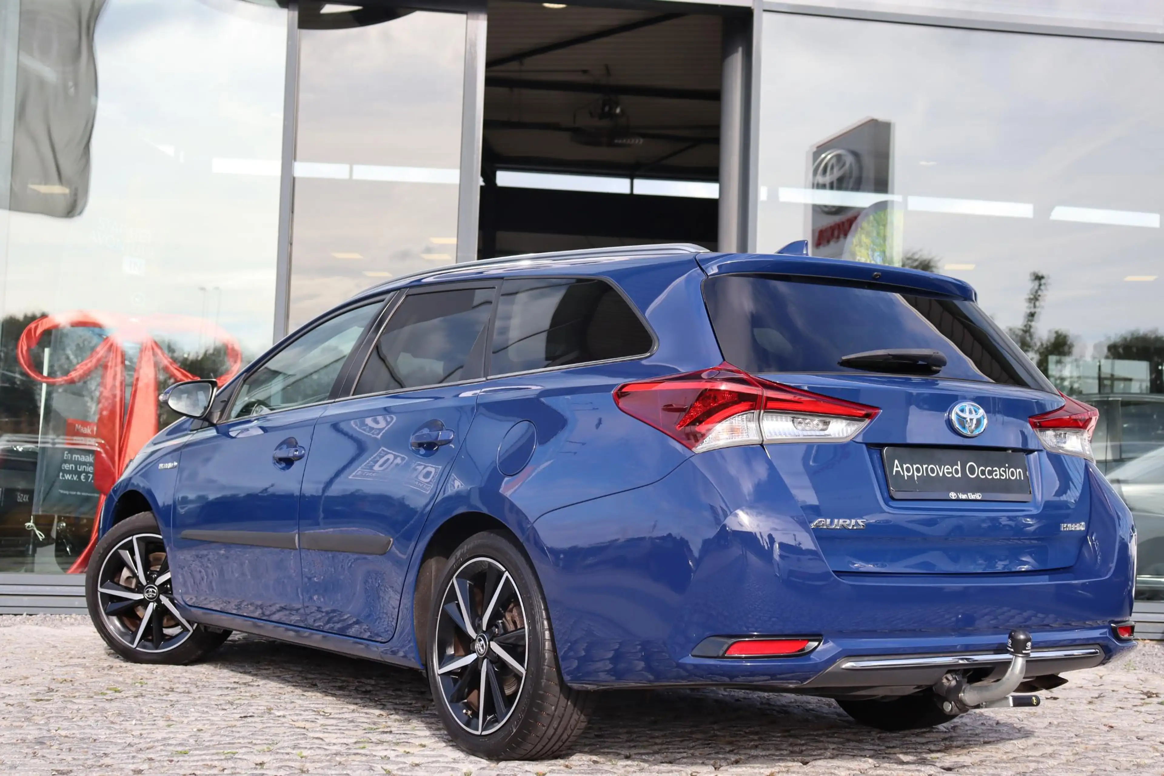 Toyota Auris Touring Sports 1.8 Hybrid Dynamic Ultimate, Trekha — photo 5