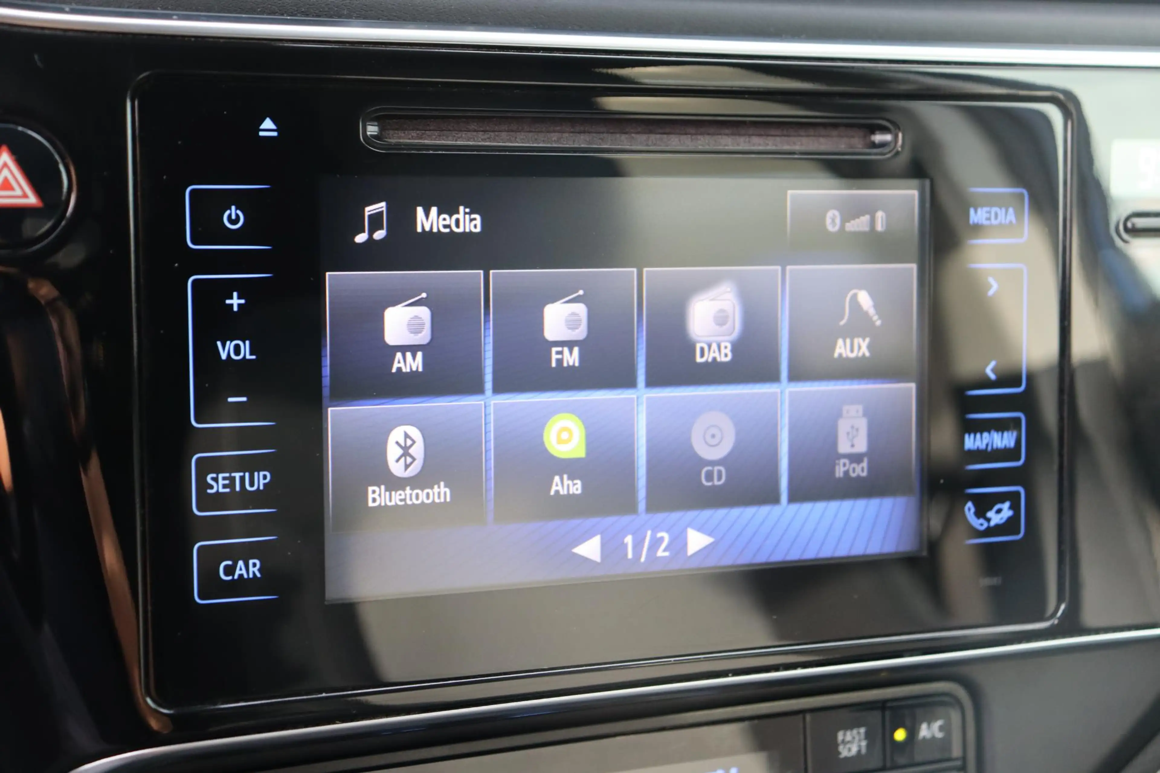 Toyota Auris Touring Sports 1.8 Hybrid Dynamic Ultimate, Trekha — photo 9