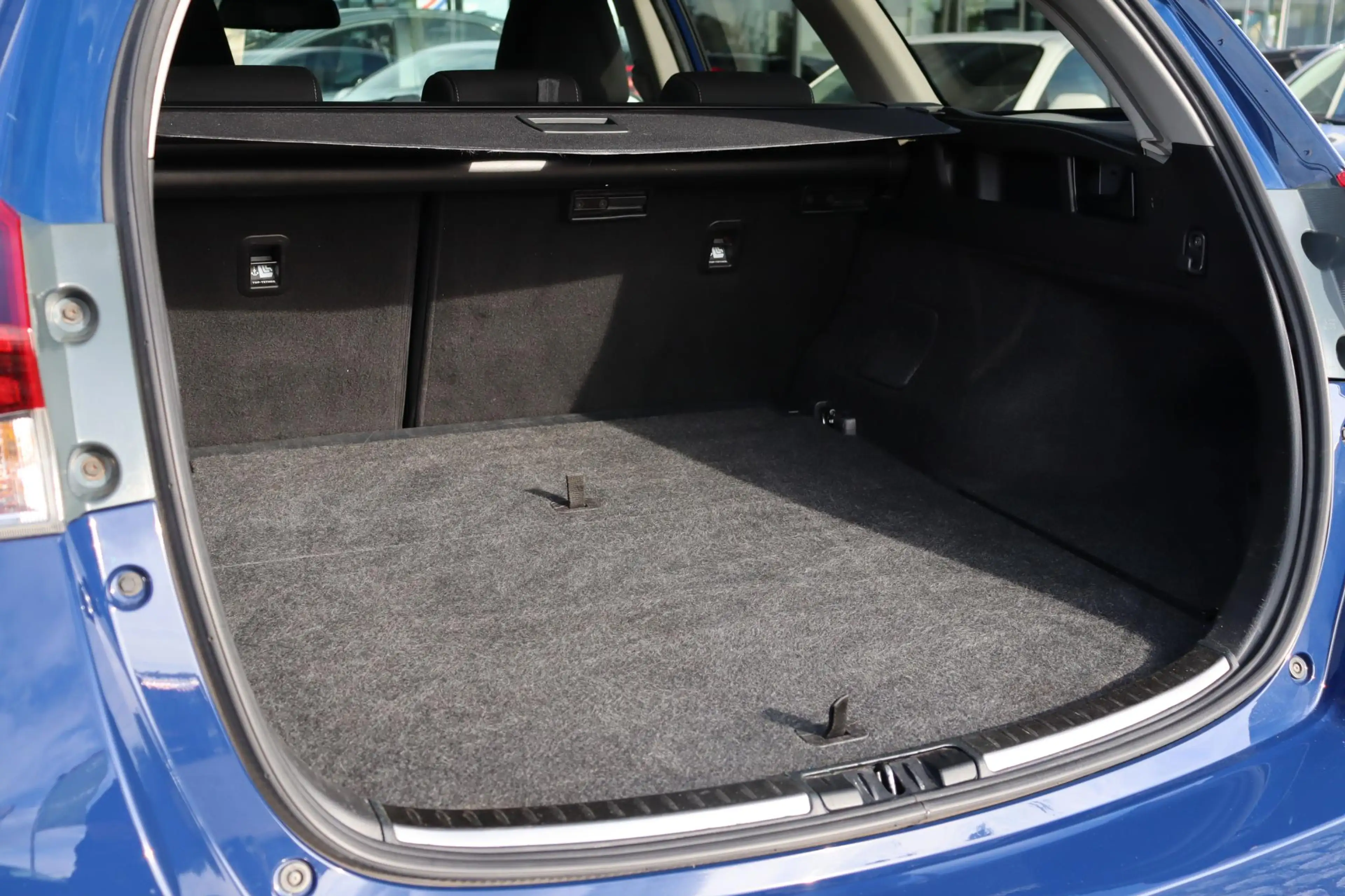 Toyota Auris Touring Sports 1.8 Hybrid Dynamic Ultimate, Trekha — photo 14