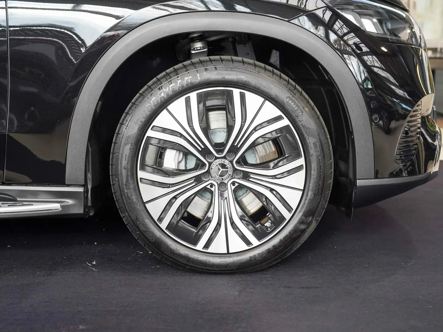 Mercedes-Benz EQE 300 EQE 300 300 HYPERSCREEN 360° AHK KEYLESS Memory Schwarz - 2