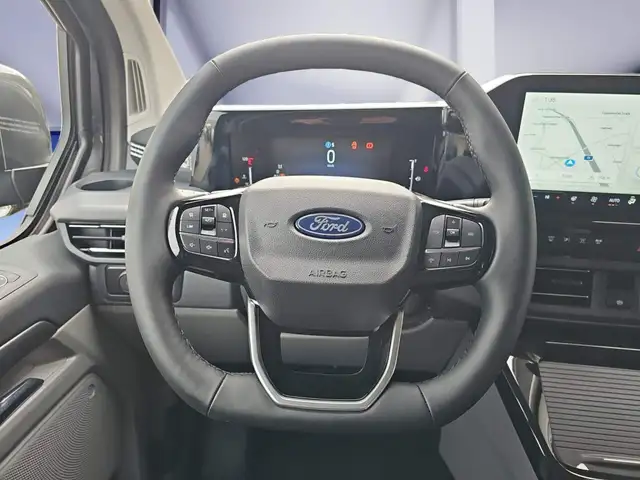 Ford Nugget 320 view 11