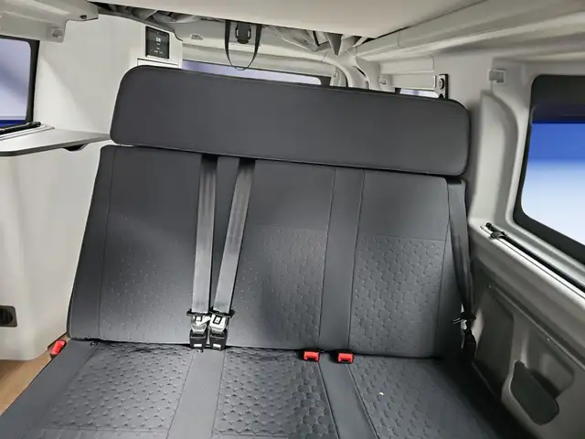 Ford Nugget 320 view 9